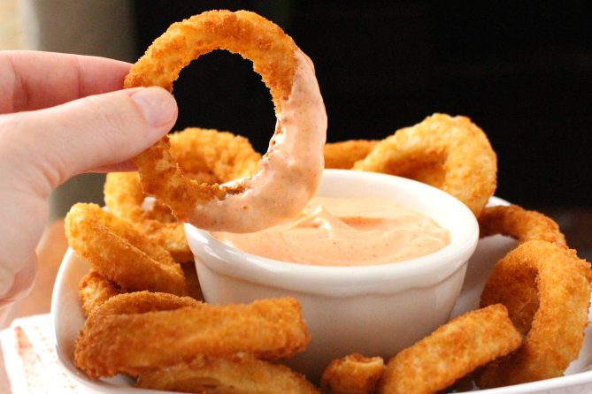 Copycat Outback Blooming Sauce - familyfreshmeals.com - great on fries and onion rings too!